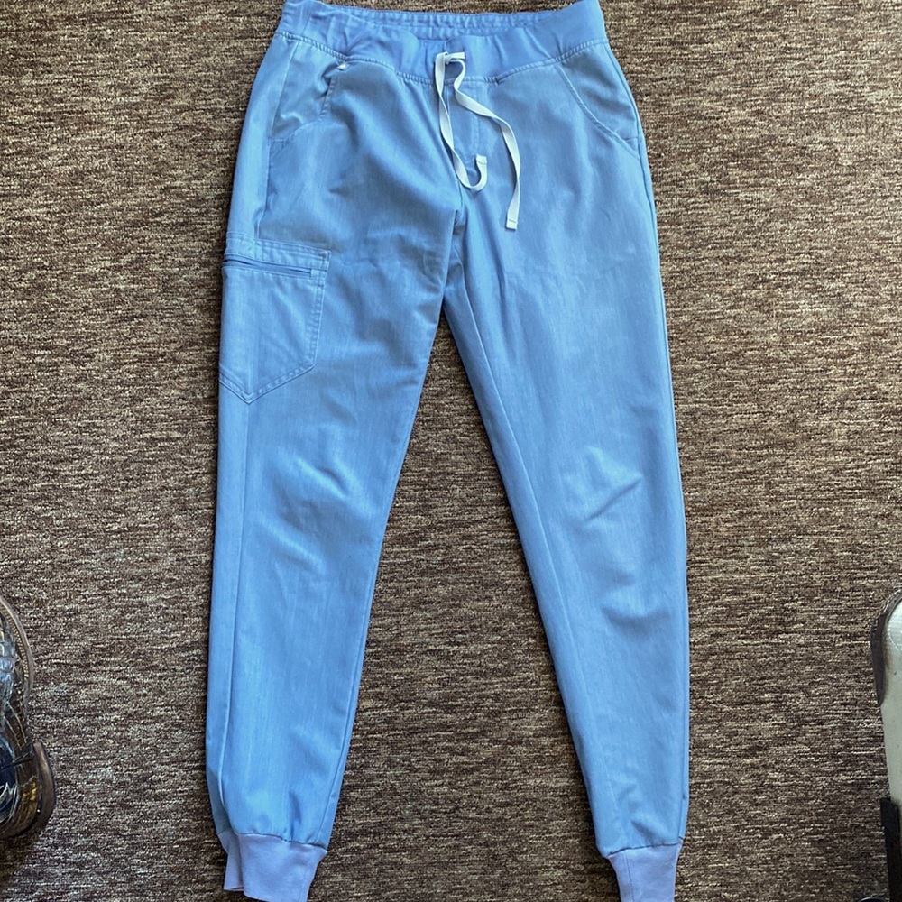 FIGS MEDIUM TALL LIGHT BLUE JOGGER